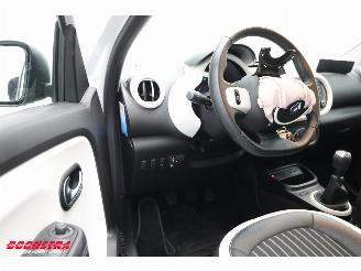 Renault Twingo 1.0 SCe Intens Bluetooth Clima Cruise PDC 52.040 km! picture 16