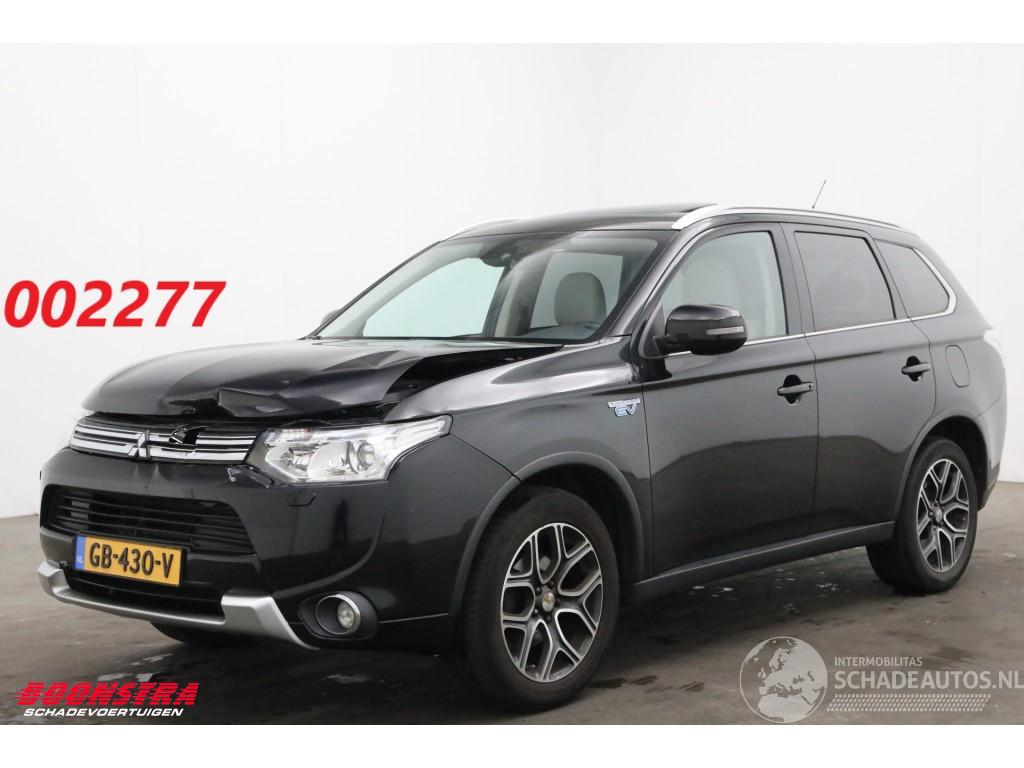 Mitsubishi Outlander 2.0 PHEV Instyle+ X-Line Glasdak Camera ACC SHZ