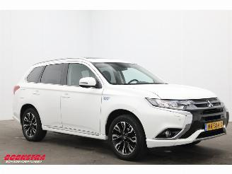 Mitsubishi Outlander 2.0 PHEV Instyle+ Glasdak Leder 360° ACC picture 2