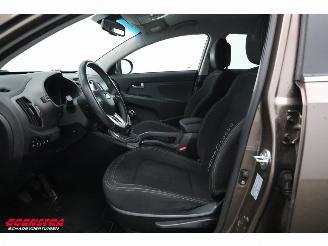 Kia Sportage 1.6 GDI Plus Pack Clima Navi Cruise PDC picture 17