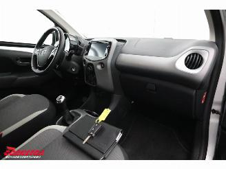 Toyota Aygo 1.0 VVT-i x-play Airco Cruise Camera 44.294 km! picture 7