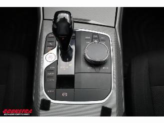 BMW 3-serie 330i Business Edition LED LiveCockpitPro Clima Navi Cruise picture 22
