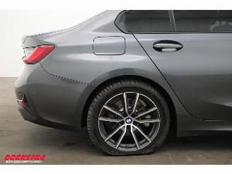 BMW 3-serie 330i Business Edition LED LiveCockpitPro Clima Navi Cruise picture 6