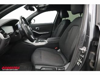 BMW 3-serie 330i Business Edition LED LiveCockpitPro Clima Navi Cruise picture 17