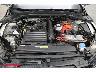 Volkswagen Golf 1.4 eHybrid GTE LED ACC LRHZ Navi Clima Camera SHZ picture 8