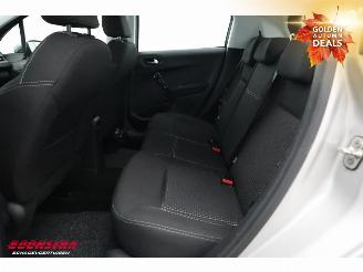 Peugeot 208 1.2 PureTech Allure Navi Clima Cruise Camera PDC AHK 75.263 km! picture 22