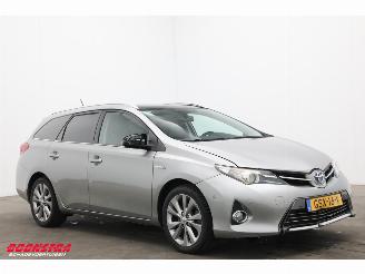 Toyota Auris Touring Sports 1.8 Hybrid Executive Pano Navi Clima Cruise Camera SHZ picture 2
