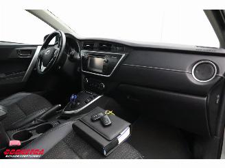 Toyota Auris Touring Sports 1.8 Hybrid Executive Pano Navi Clima Cruise Camera SHZ picture 15