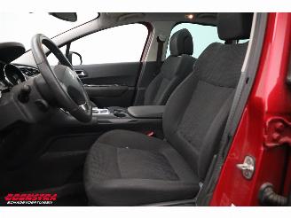 Peugeot 3008 1.6 THP Allure Pano ACC HUD Navi Clima PDC AHK 133.208 km! picture 13