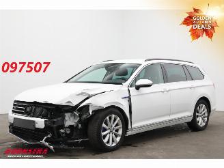 uszkodzony samochody osobowe Volkswagen Passat Variant 1.4 TSI PHEV GTE LED ACC Virtual LRHZ SHZ AHK 2021/3