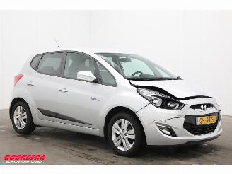 Hyundai Ix20 1.4i Go! 2e Eigenaar! Navi Clima Camera 40.113 km! picture 2
