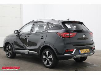 MG ZS EV Luxury 45 kWh ACC Pano Leder Navi Clima Camera picture 4