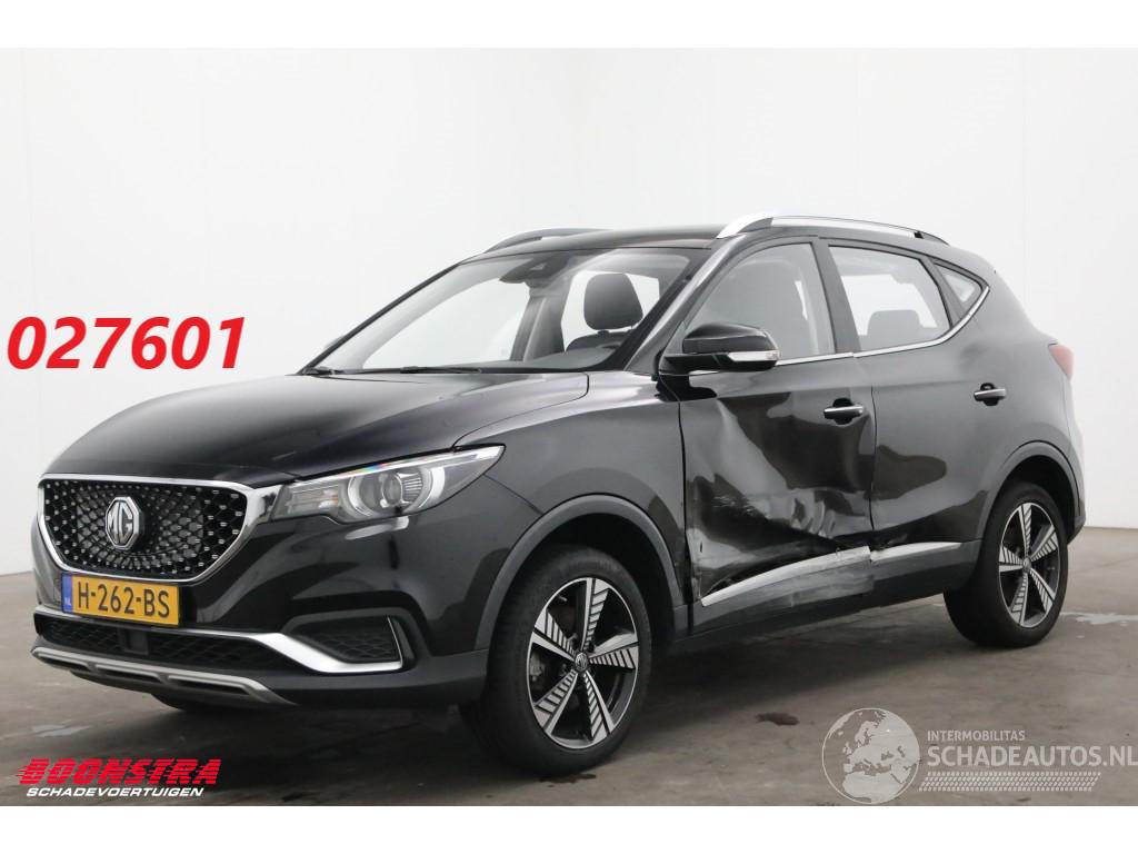 MG ZS EV Luxury 45 kWh ACC Pano Leder Navi Clima Camera