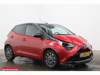 Toyota Aygo 1.0 VVT-i x-clusiv Apple/Android Clima Cruise Camera PDC 15.694 km! picture 2