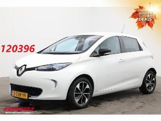 Schadeauto Renault Zoé Q210 Zen Quickcharge (ex Accu) Navi Clima Cruise PDC 2013/10