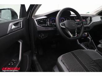 Volkswagen Polo 1.0 TSI DSG Highline LED Apple/Android Camera 1.604 km! picture 17