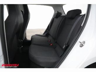 Volkswagen Up! 1.0 5-DRS Bluetooth Airco 28.224 km! picture 13