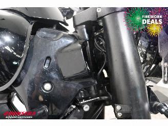 Suzuki  C 1500 BT Intruder ABS Apple/Android Radio 32.752 km! picture 11