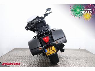 Suzuki  C 1500 BT Intruder ABS Apple/Android Radio 32.752 km! picture 8