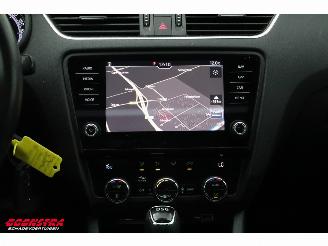Skoda Octavia Combi 1.5 TSI DSG Sportline Pano Navi Clima Cruise PDC picture 14