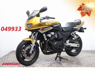 damaged motor cycles Yamaha FZS 600 Fazer Laser 45.958 km! 2000/7