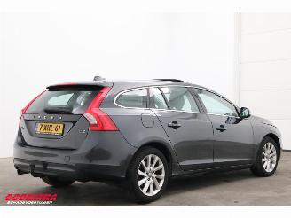 Volvo V-60 1.6 D2 Momentum Schuifdak Navi Clima Cruise PDC AHK picture 3