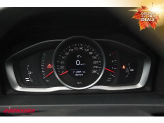 Volvo V-60 2.0 D4 Aut. Kinetic PremiumSound Leder Navi Clima Cruise PDC AHK picture 13