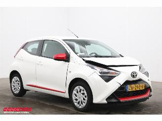 Toyota Aygo 1.0 VVT-i x-play Apple/Android Airo Cruise Camera 57.976 km! picture 2