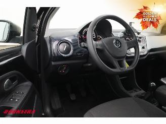 Volkswagen Up! 1.0 5-DRS Airco Bluetooth 39.306 km! picture 16