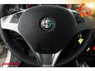 Alfa Romeo MiTo 1.4 Distinctive Clima Cruise LMV picture 17