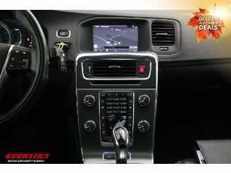 Volvo V-60 2.4 D6 AWD Plug-In Sumum Schuifdak Navi Camera Leder SHZ AHK picture 8