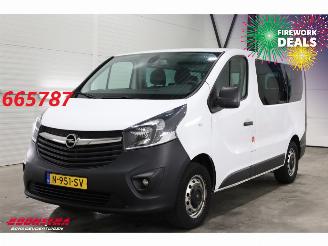 Schade bestelwagen Opel Vivaro 1.6 CDTI 9-Pers. Navi Airco PDC 2017/8