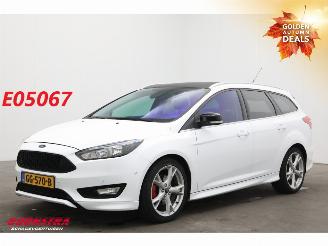 Damaged car Ford Focus 1.5 150 PK Titanium Sport Keyless Navi PDC AHK 162.359 km! 2015/5