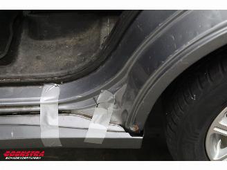 Mitsubishi Outlander 2.0 PHEV Instyle Schuifdak Leder Navi Clima Cruise Camera SHZ AHK picture 8