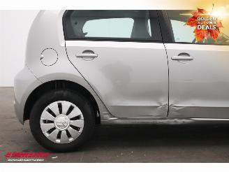 Volkswagen Up! 1.0 5-DRS Airco Bluetooth 34.063 km! picture 5