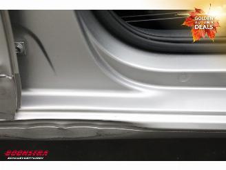 Volkswagen Up! 1.0 5-DRS Airco Bluetooth 34.063 km! picture 6