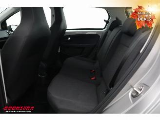 Volkswagen Up! 1.0 5-DRS Airco Bluetooth 34.063 km! picture 12