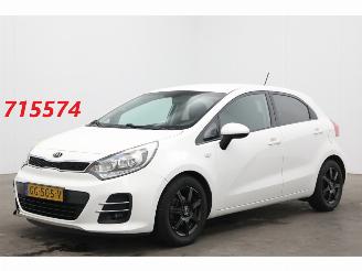 uszkodzony samochody osobowe Kia Rio 1.2 CVVT DynamicLine Navi Airco Cruise Camera 116.609 km! 2015/5