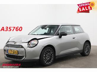 Voiture accidenté Mini Cooper SE Electric 54.2 kWh 218 PK LED Navi Cruise Camera 2024/8