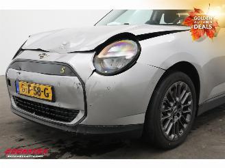 Mini Mini SE Essential 54.2 kWh 218 PK LED Navi Cruise Camera picture 10