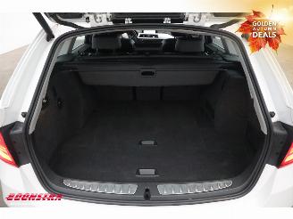 BMW 3-serie Touring 320i Aut. Executive Leder Xenon Navi Clima Cruise PDC AHK picture 25
