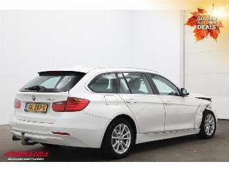 BMW 3-serie Touring 320i Aut. Executive Leder Xenon Navi Clima Cruise PDC AHK picture 3