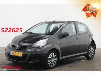 damaged passenger cars Toyota Aygo 1.0-12V Cool 5-DRS Airco 140.068 km! 2011/2