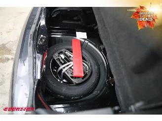 Volkswagen Up! 1.0 high up! BlueM. 5-DRS Navi Airco Cruise PDC 126.007 km! picture 9
