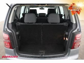 Volkswagen Touran 1.4 TSI Comfortline 7-Pers. Leder Xenon Navi Clima Cruise SHZ AHK picture 19