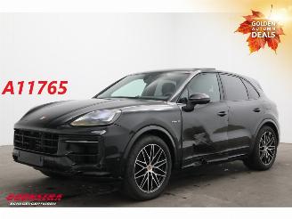krockskadad bil auto Porsche Cayenne 3.0 E-Hybrid Pano Bose ACC Memory 360° Sport Chrono 3.038 km! 2025/6