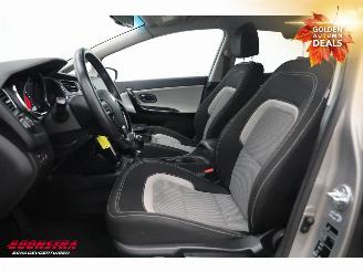 Kia Cee d 1.6 GDI BusinessLine Navi Clima Cruise Camera PDC 115.022 km! picture 16