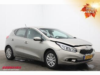 Kia Cee d 1.6 GDI BusinessLine Navi Clima Cruise Camera PDC 115.022 km! picture 2