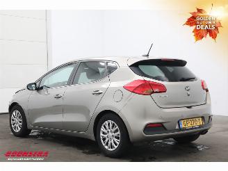 Kia Cee d 1.6 GDI BusinessLine Navi Clima Cruise Camera PDC 115.022 km! picture 4