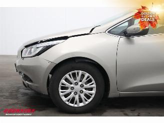 Kia Cee d 1.6 GDI BusinessLine Navi Clima Cruise Camera PDC 115.022 km! picture 12